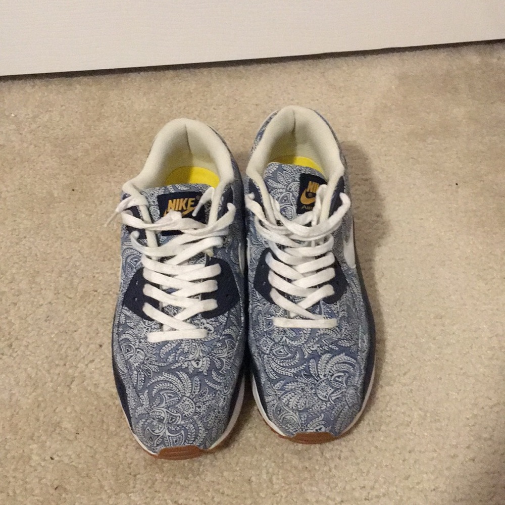 Nike Air Max Size 10